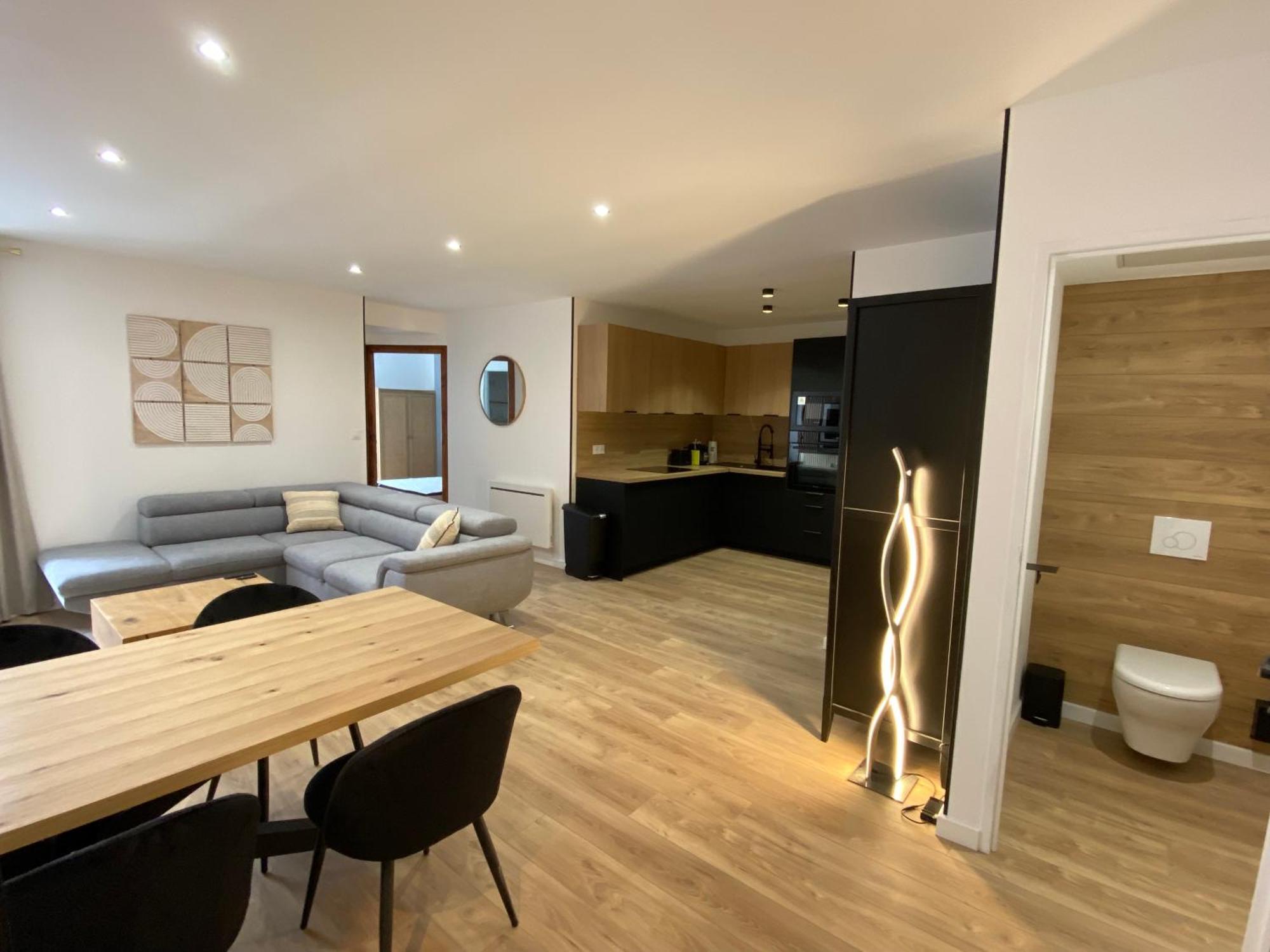 Appartamento Madonna Elegance, Proche Sanctuaire, 95M2 Lourdes Esterno foto