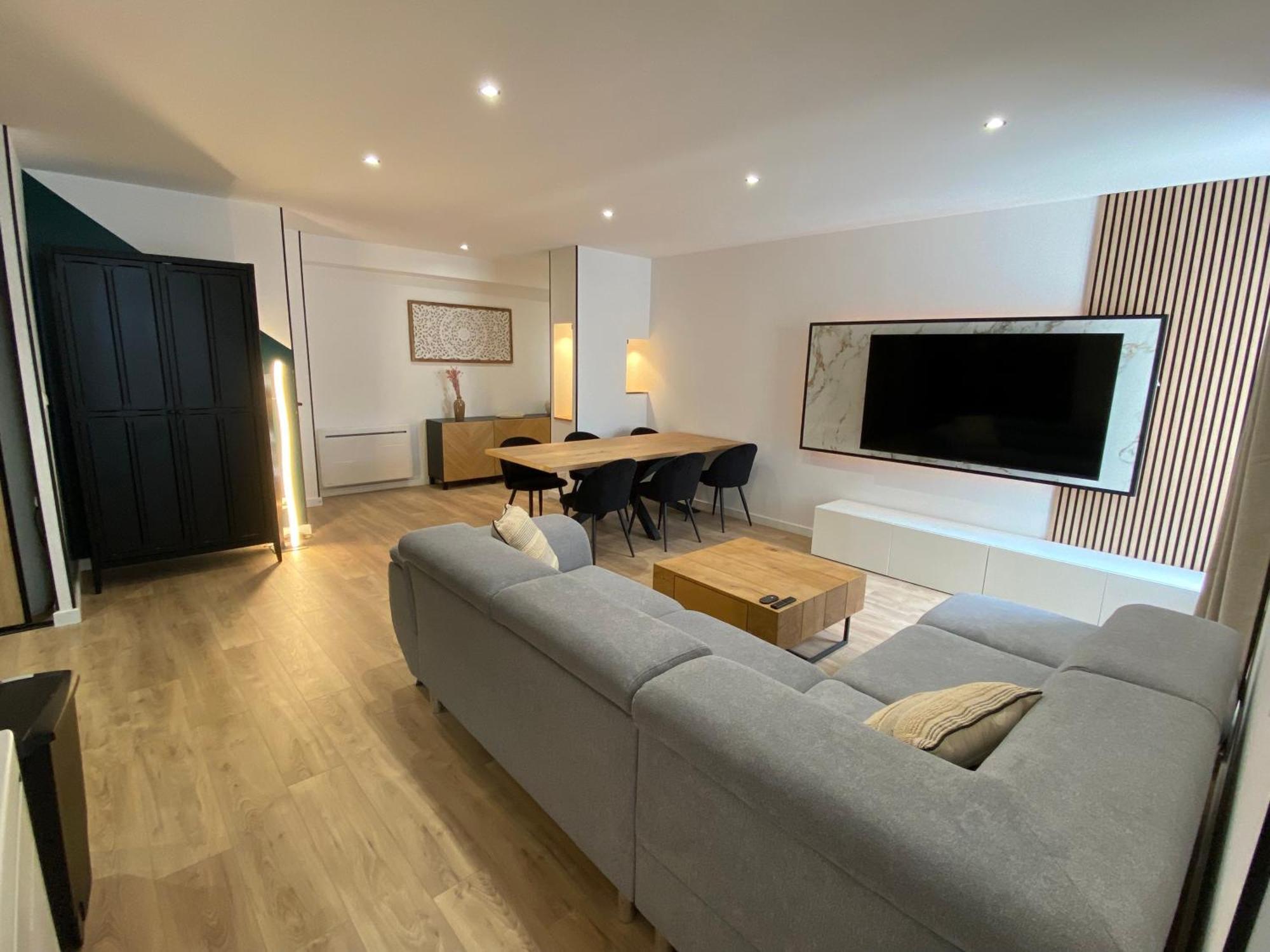 Appartamento Madonna Elegance, Proche Sanctuaire, 95M2 Lourdes Esterno foto
