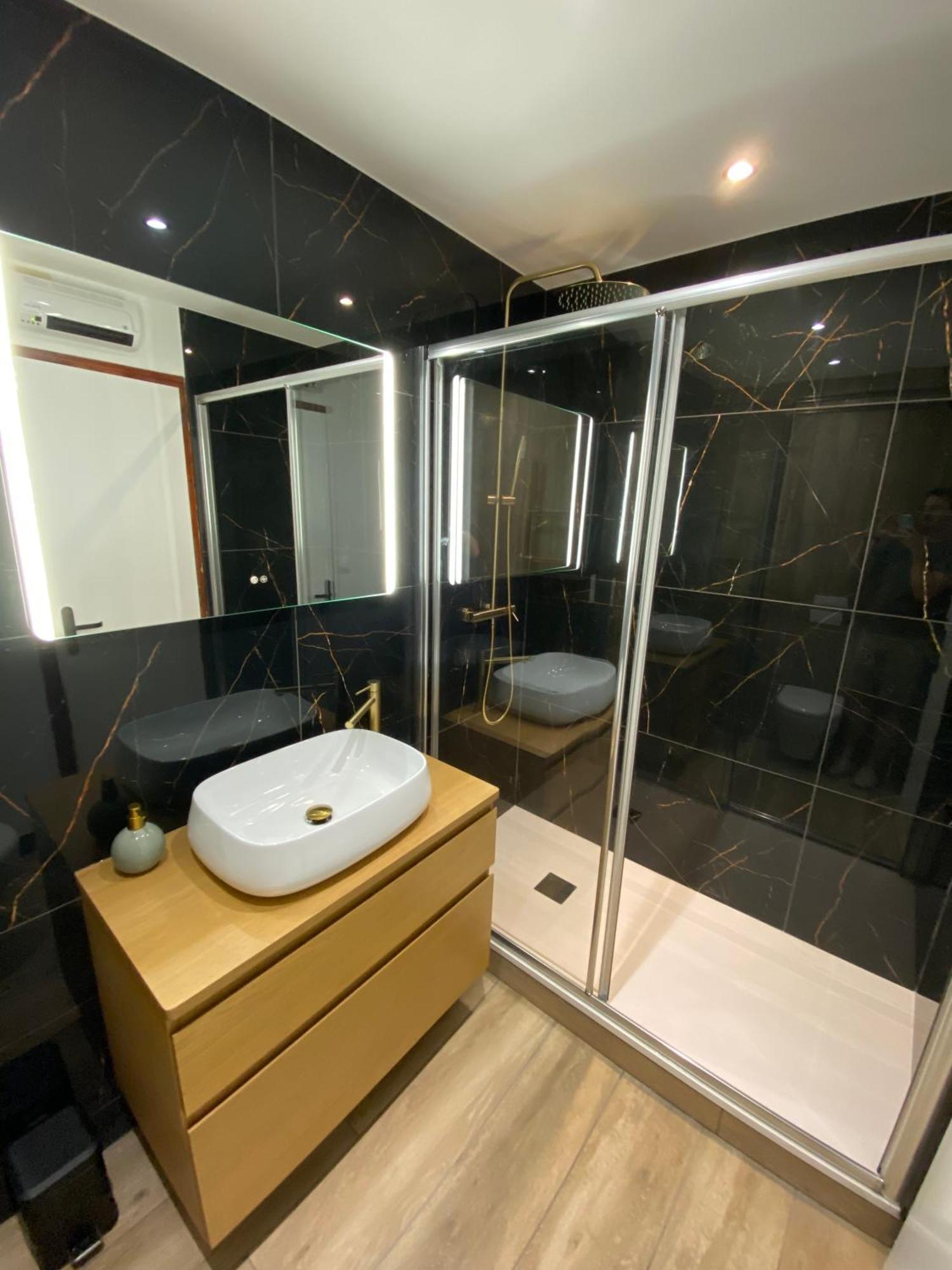 Appartamento Madonna Elegance, Proche Sanctuaire, 95M2 Lourdes Esterno foto