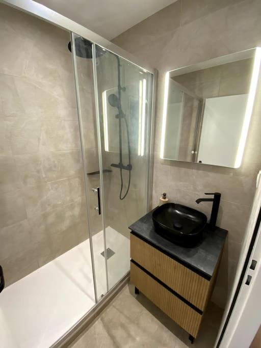 Appartamento Madonna Elegance, Proche Sanctuaire, 95M2 Lourdes Esterno foto